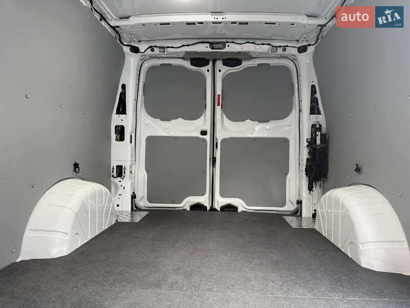 Вантажний фургон Ford Transit Custom 2024 в Луцьку фото 37 Вантажний фургон Ford Transit Custom 2024 в Луцьку