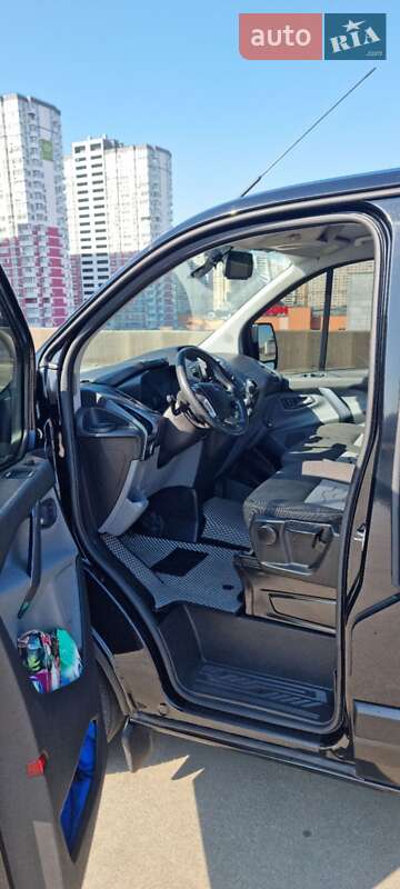 Вантажний фургон Ford Transit Custom 2013 в Києві