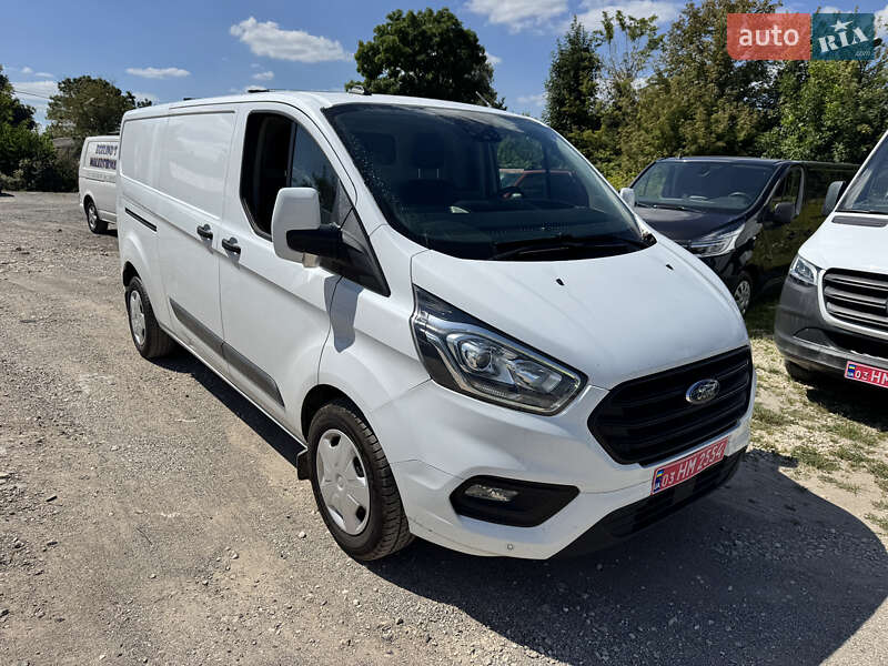 Грузовой фургон Ford Transit Custom 2020 в 