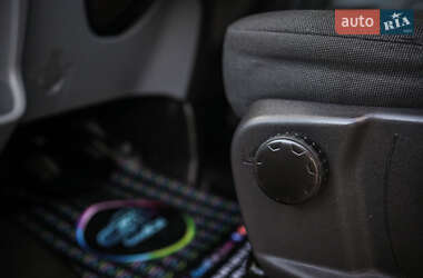 Минивэн Ford Transit Custom 2015 в 