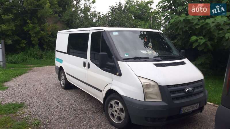 Вантажопасажирський фургон Ford Transit Custom 2013 в Тиврову