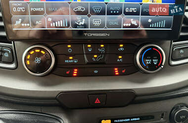 Минивэн Ford Transit Custom 2020 в 