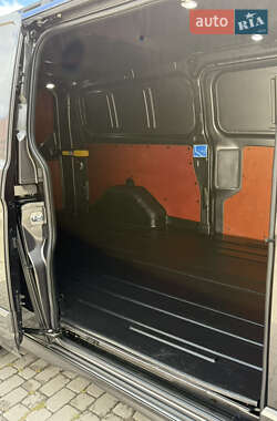 Вантажний фургон Ford Transit Custom 2022 в 
