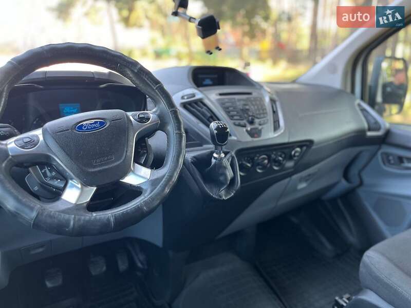 Грузопассажирский фургон Ford Transit Custom 2014 в Коростене