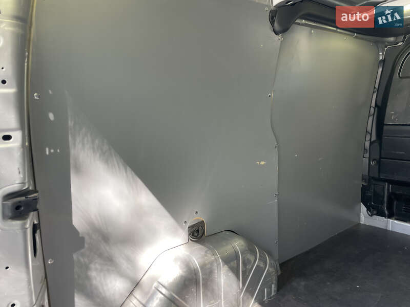 Грузовой фургон Ford Transit Custom 2017 в Днепре фото 39 Грузовой фургон Ford Transit Custom 2017 в Днепре