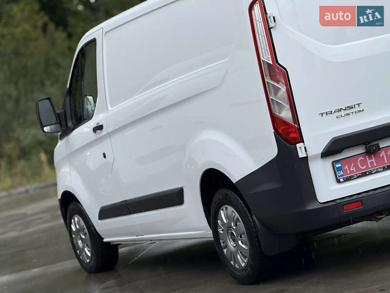 Вантажний фургон Ford Transit Custom 2015 в Дрогобичі