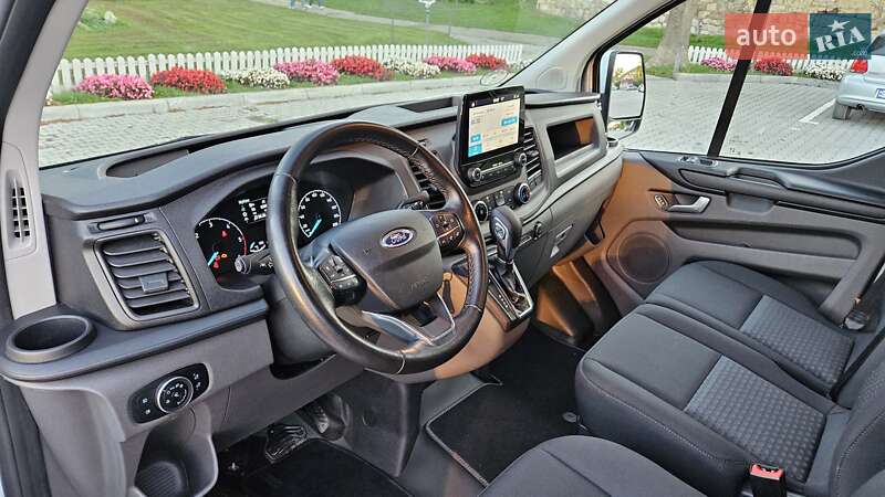 Вантажний фургон Ford Transit Custom 2021 в Бережанах