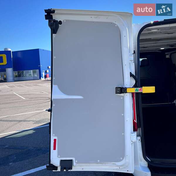 Вантажний фургон Ford Transit Custom 2019 в Києві