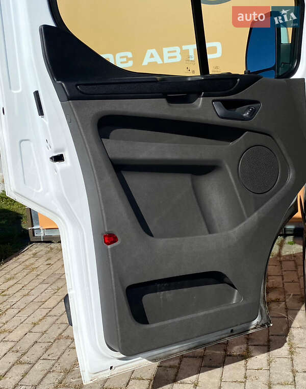 Вантажний фургон Ford Transit Custom 2021 в Рівному