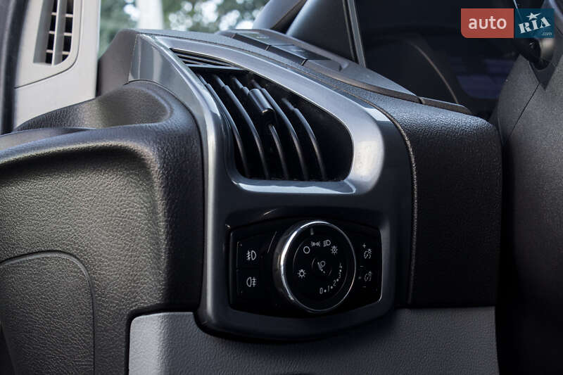 Минивэн Ford Transit Custom 2012 в Львове фото 29 Минивэн Ford Transit Custom 2012 в Львове