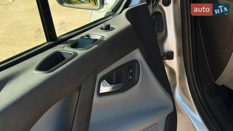 Грузовой фургон Ford Transit Custom 2017 в Днепре фото 8 Грузовой фургон Ford Transit Custom 2017 в Днепре