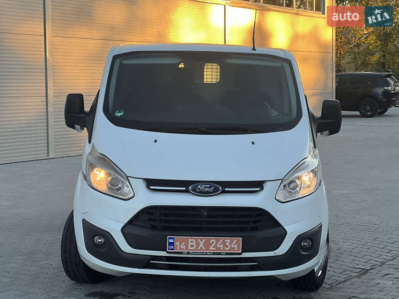 Вантажний фургон Ford Transit Custom 2016 в Івано-Франківську