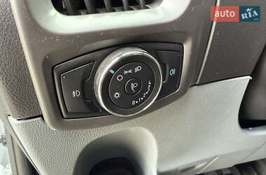 Минивэн Ford Transit Custom 2012 в 