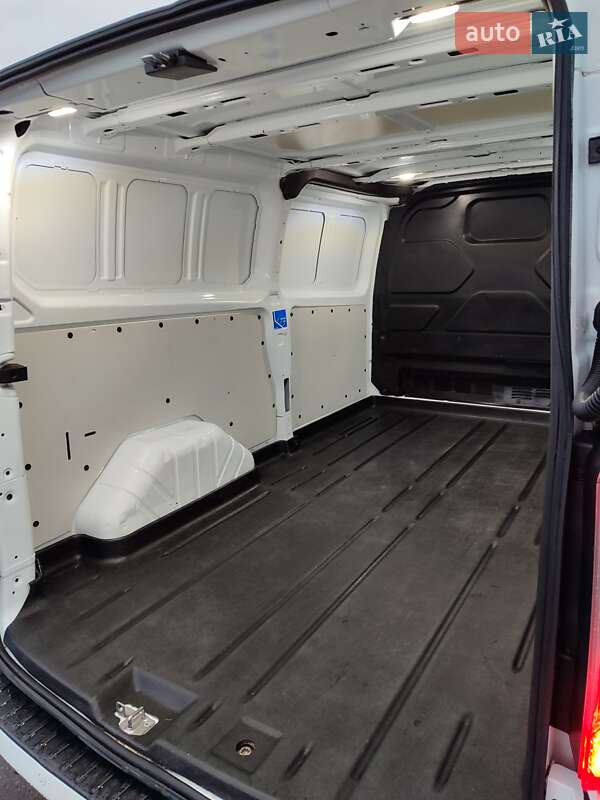 Грузовой фургон Ford Transit Custom 2018 в Киеве