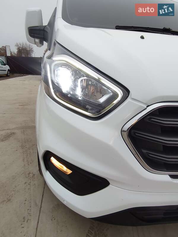 Вантажний фургон Ford Transit Custom 2019 в Млиніві фото 8 Вантажний фургон Ford Transit Custom 2019 в Млиніві