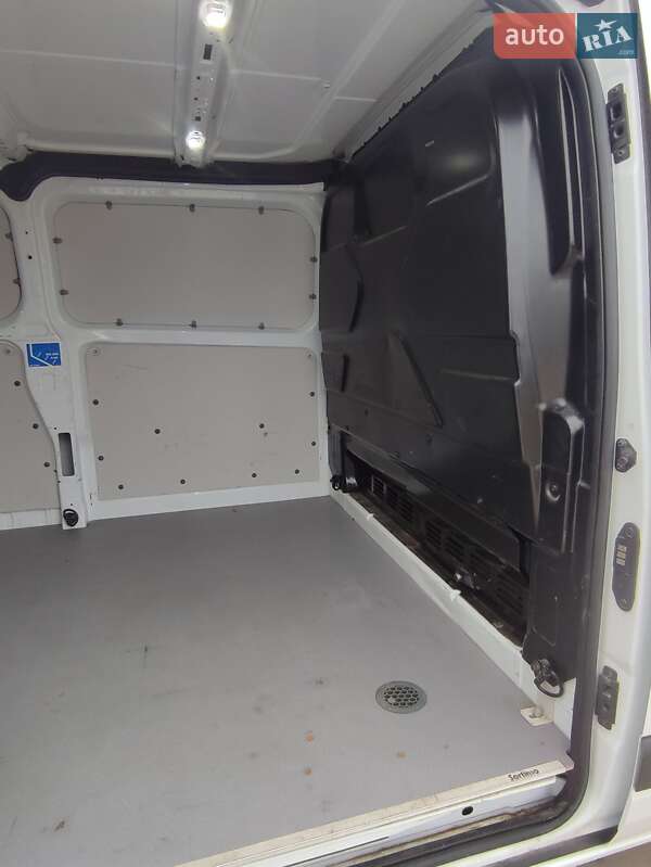 Вантажний фургон Ford Transit Custom 2019 в Млиніві фото 13 Вантажний фургон Ford Transit Custom 2019 в Млиніві
