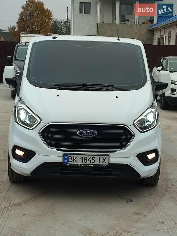 Вантажний фургон Ford Transit Custom 2019 в Млиніві фото 24 Вантажний фургон Ford Transit Custom 2019 в Млиніві