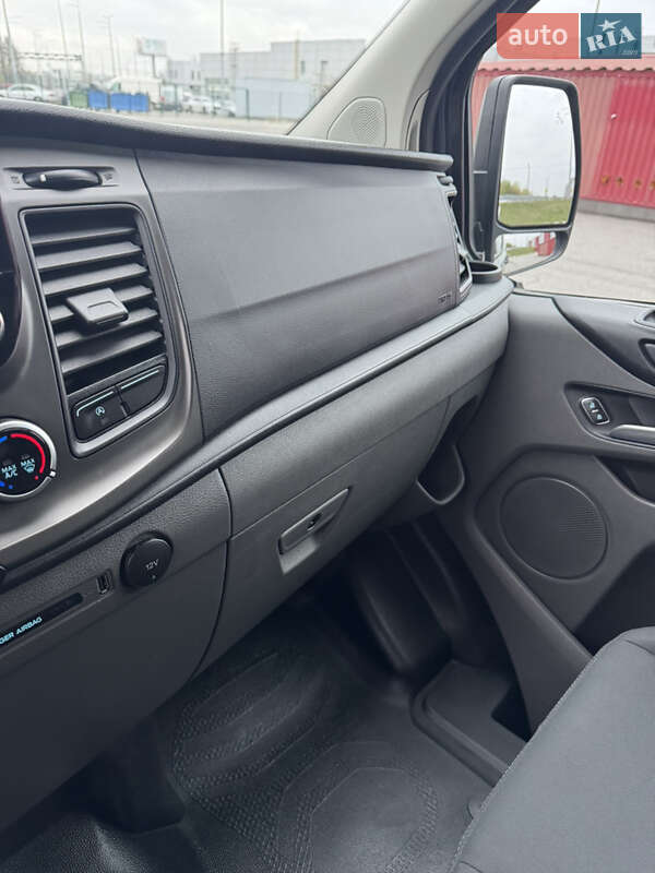 Вантажний фургон Ford Transit Custom 2022 в Києві