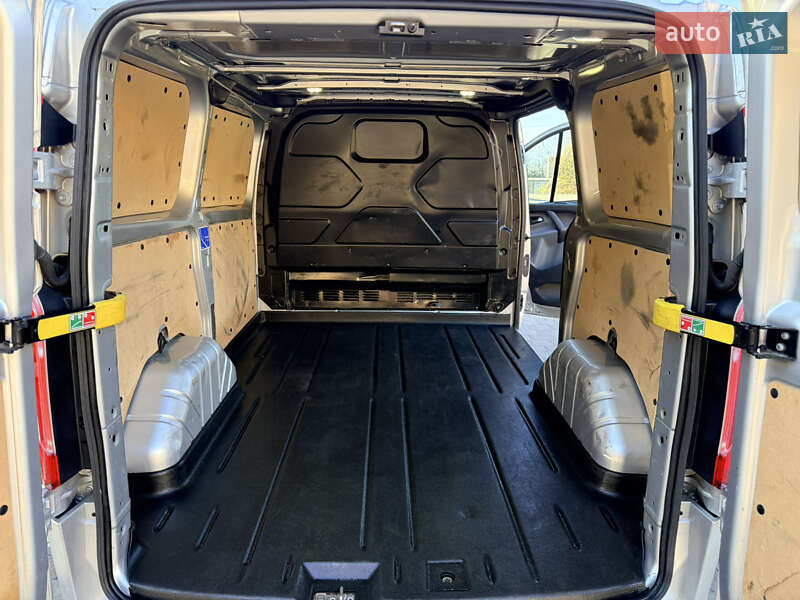 Грузовой фургон Ford Transit Custom 2017 в Львове