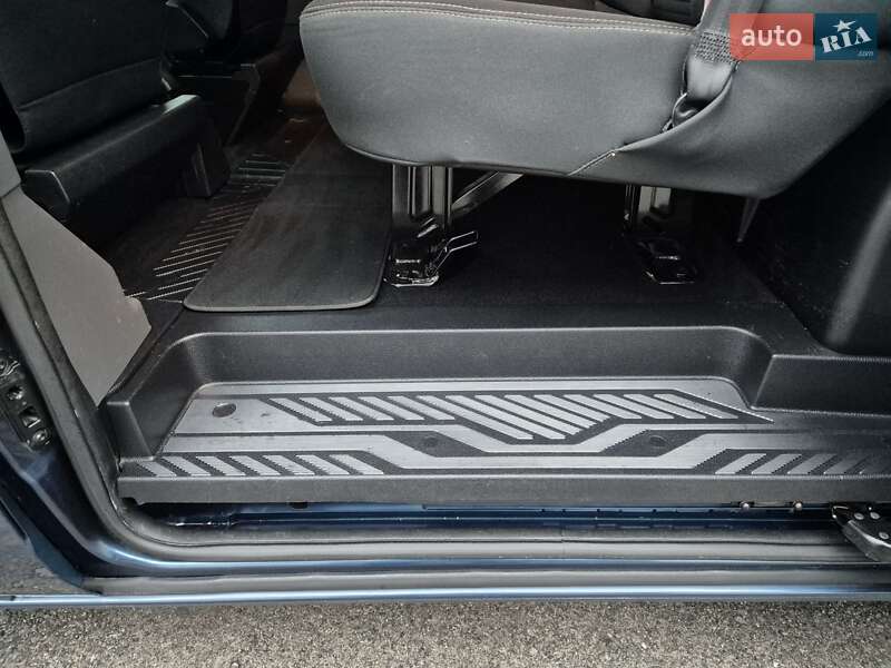 Минивэн Ford Transit Custom 2019 в Киеве фото 25 Минивэн Ford Transit Custom 2019 в Киеве