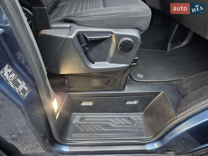 Минивэн Ford Transit Custom 2019 в Киеве фото 27 Минивэн Ford Transit Custom 2019 в Киеве