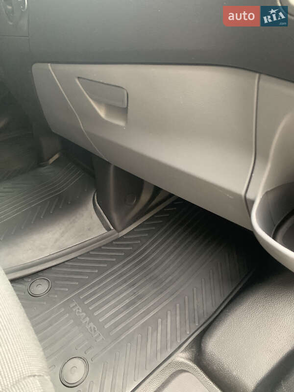 Грузовой фургон Ford Transit Custom 2015 в Львове фото 23 Грузовой фургон Ford Transit Custom 2015 в Львове