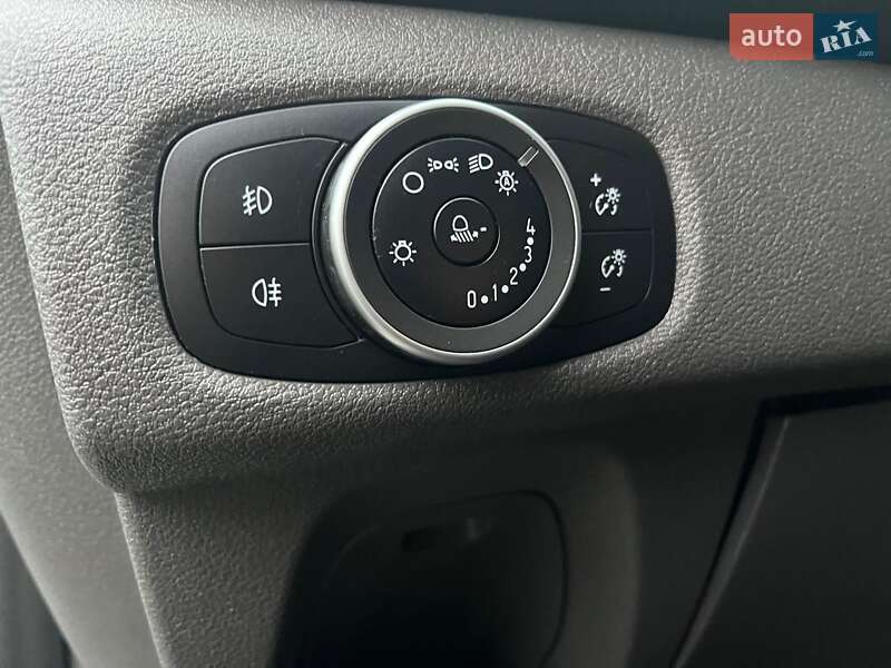 Вантажний фургон Ford Transit Custom 2020 в Луцьку