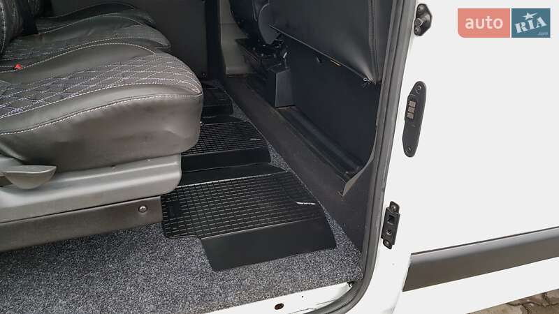 Вантажопасажирський фургон Ford Transit Custom 2020 в Вінниці фото 49 Вантажопасажирський фургон Ford Transit Custom 2020 в Вінниці