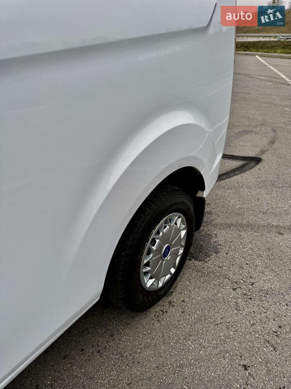 Вантажний фургон Ford Transit Custom 2018 в Полтаві