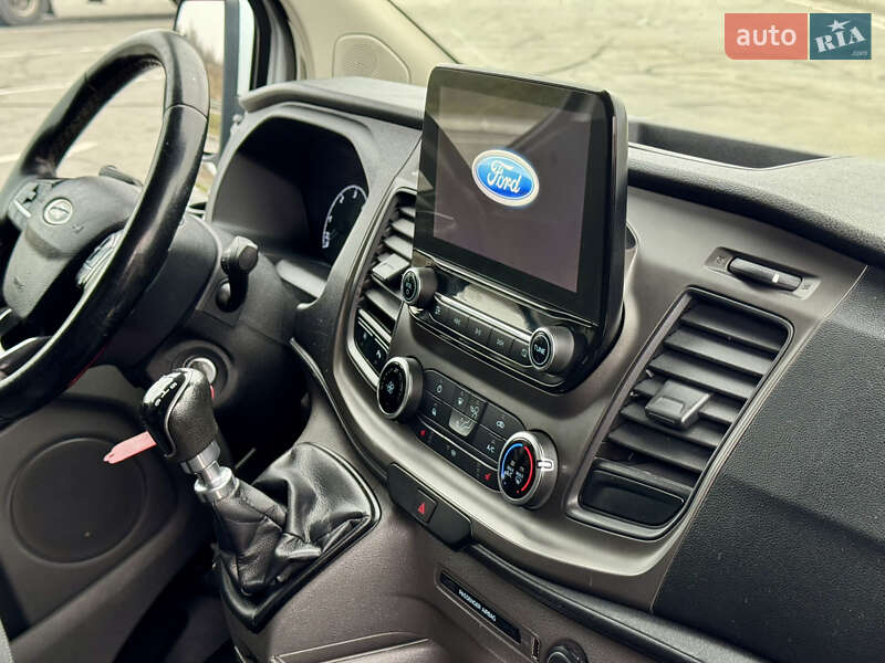 Вантажний фургон Ford Transit Custom 2018 в Полтаві