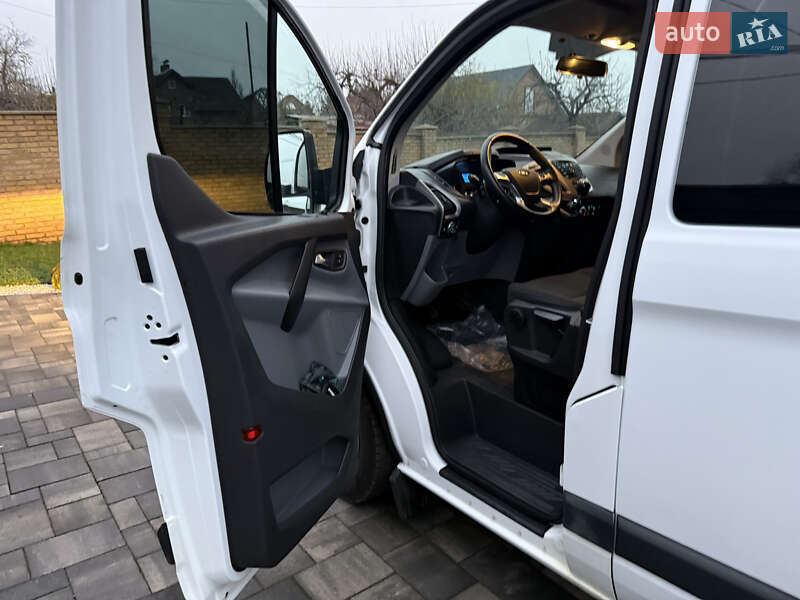 Мінівен Ford Transit Custom 2016 в Луцьку фото 42 Мінівен Ford Transit Custom 2016 в Луцьку