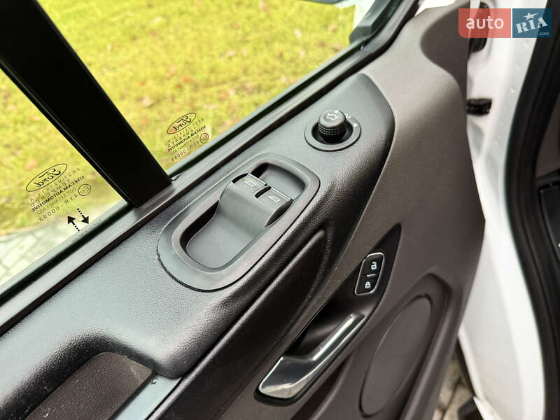 Вантажний фургон Ford Transit Custom 2020 в Луцьку фото 16 Вантажний фургон Ford Transit Custom 2020 в Луцьку