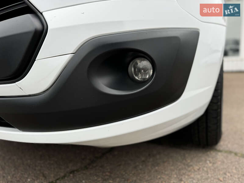 Минивэн Ford Transit Custom 2015 в Киеве фото 16 Минивэн Ford Transit Custom 2015 в Киеве