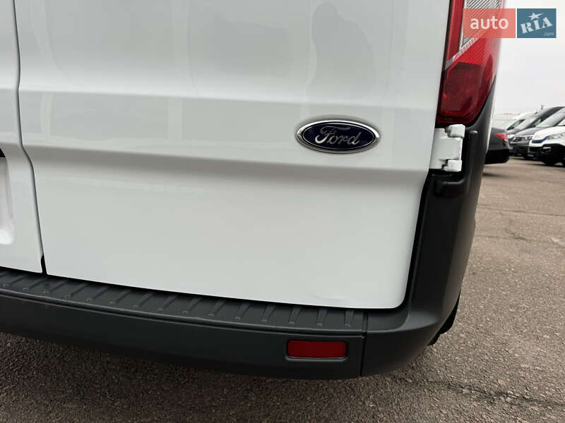 Минивэн Ford Transit Custom 2015 в Киеве фото 27 Минивэн Ford Transit Custom 2015 в Киеве