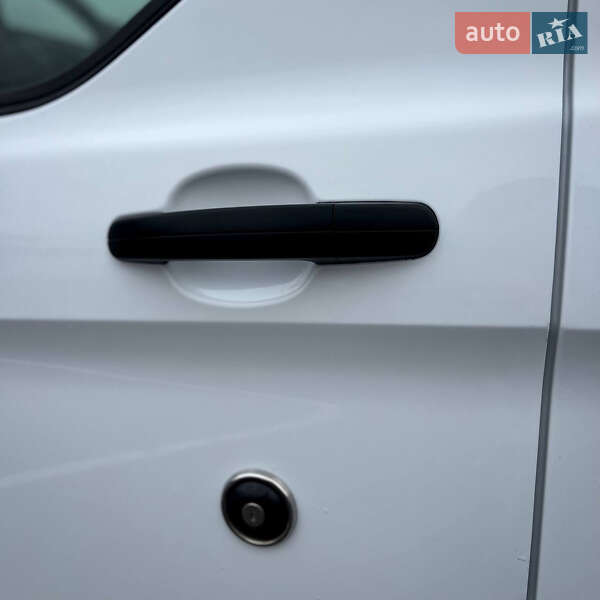 Вантажний фургон Ford Transit Custom 2019 в Києві фото 16 Вантажний фургон Ford Transit Custom 2019 в Києві