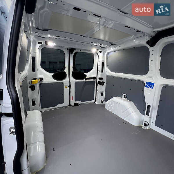Вантажний фургон Ford Transit Custom 2019 в Києві фото 41 Вантажний фургон Ford Transit Custom 2019 в Києві