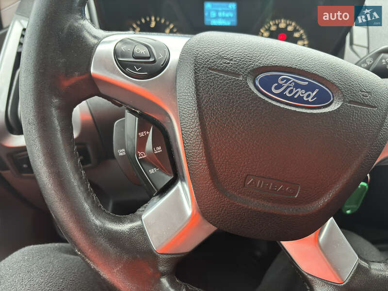 Вантажний фургон Ford Transit Custom 2017 в Львові