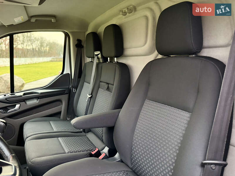 Вантажний фургон Ford Transit Custom 2020 в Луцьку