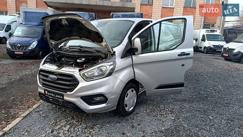 Вантажний фургон Ford Transit Custom 2019 в Рівному
