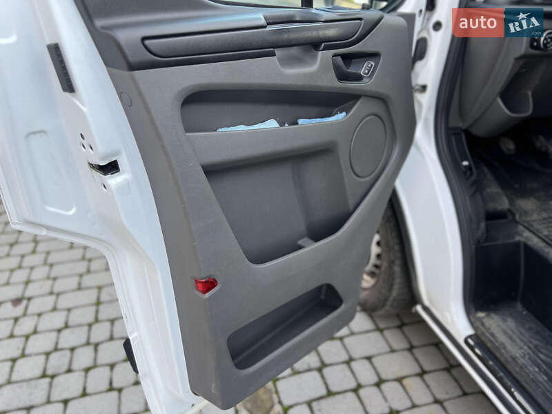 Мікроавтобус вантажний (до 3,5т) Ford Transit Custom 2019 в Мукачевому фото 10 Мікроавтобус вантажний (до 3,5т) Ford Transit Custom 2019 в Мукачевому