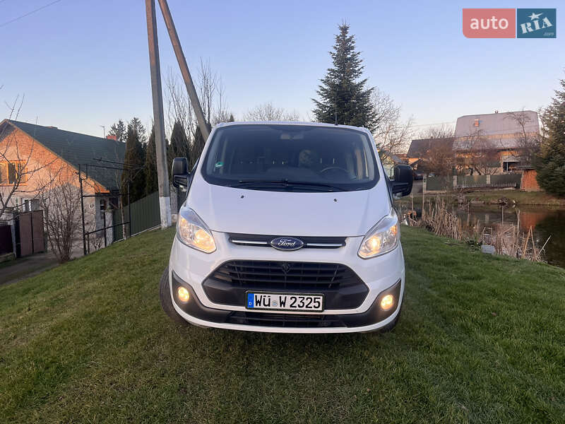 Минивэн Ford Transit Custom 2015 в Самборе