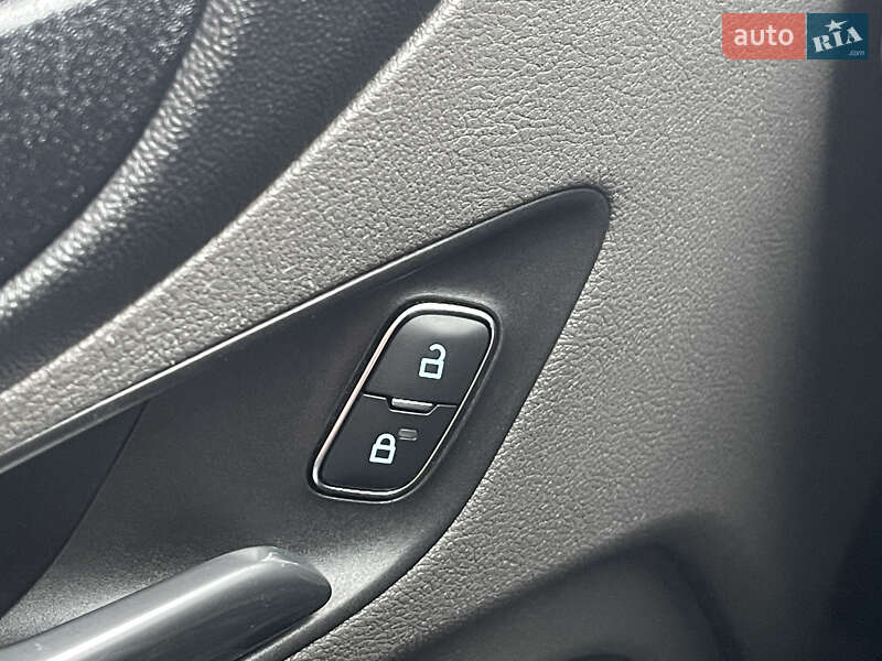 Вантажний фургон Ford Transit Custom 2022 в Житомирі