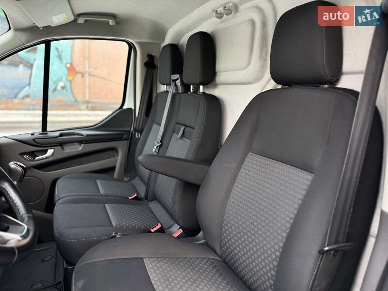 Грузовой фургон Ford Transit Custom 2020 в Луцке