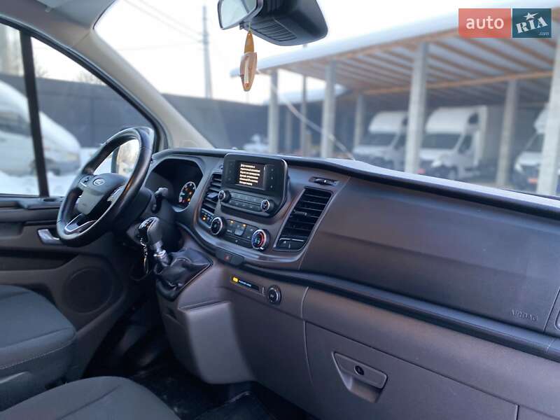 Мінівен Ford Transit Custom 2020 в Хусті