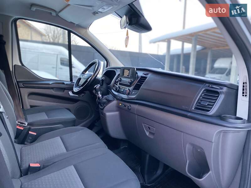 Мінівен Ford Transit Custom 2020 в Хусті