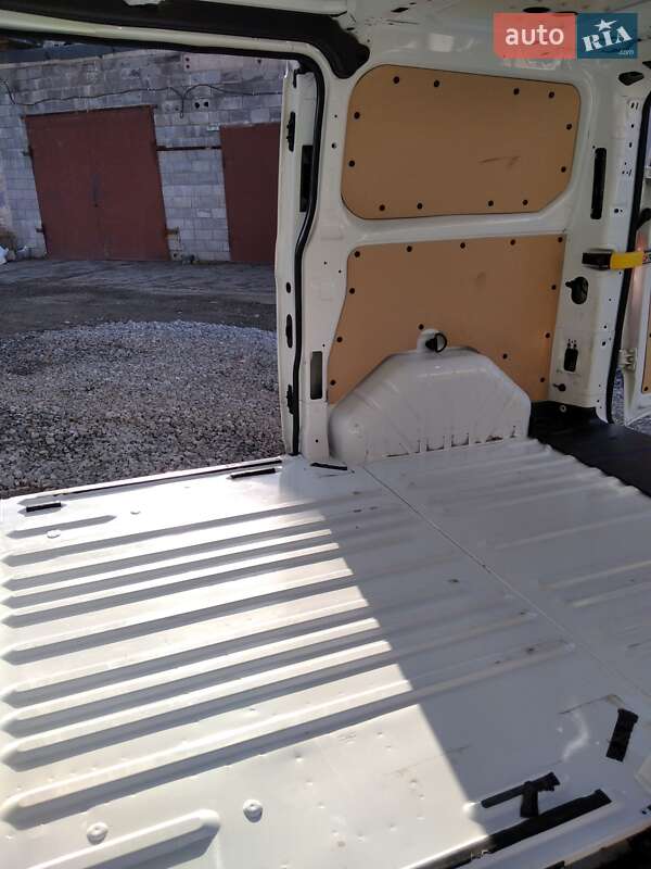 Мікроавтобус вантажний (до 3,5т) Ford Transit Custom 2017 в Кривому Розі фото 8 Мікроавтобус вантажний (до 3,5т) Ford Transit Custom 2017 в Кривому Розі