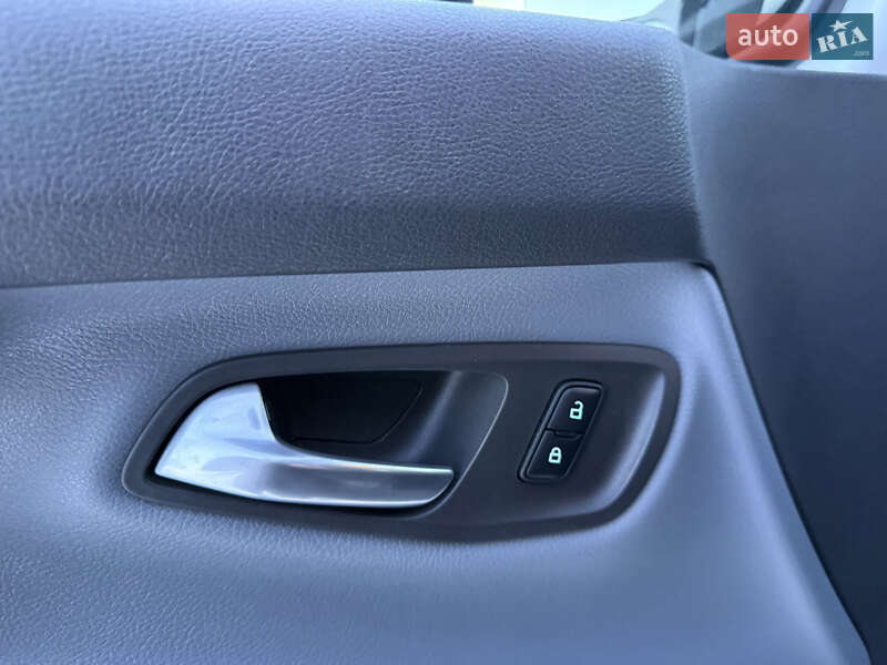 Минивэн Ford Transit Custom 2016 в Луцке