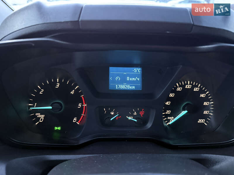 Минивэн Ford Transit Custom 2016 в Луцке