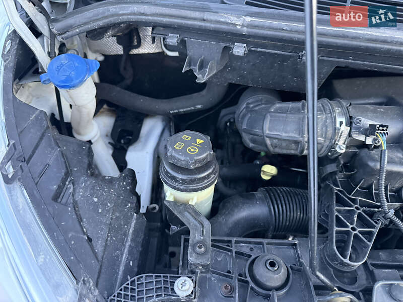 Минивэн Ford Transit Custom 2016 в Луцке