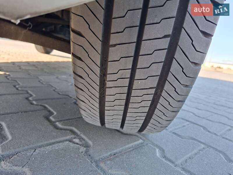 Грузовой фургон Ford Transit Custom 2016 в Ровно